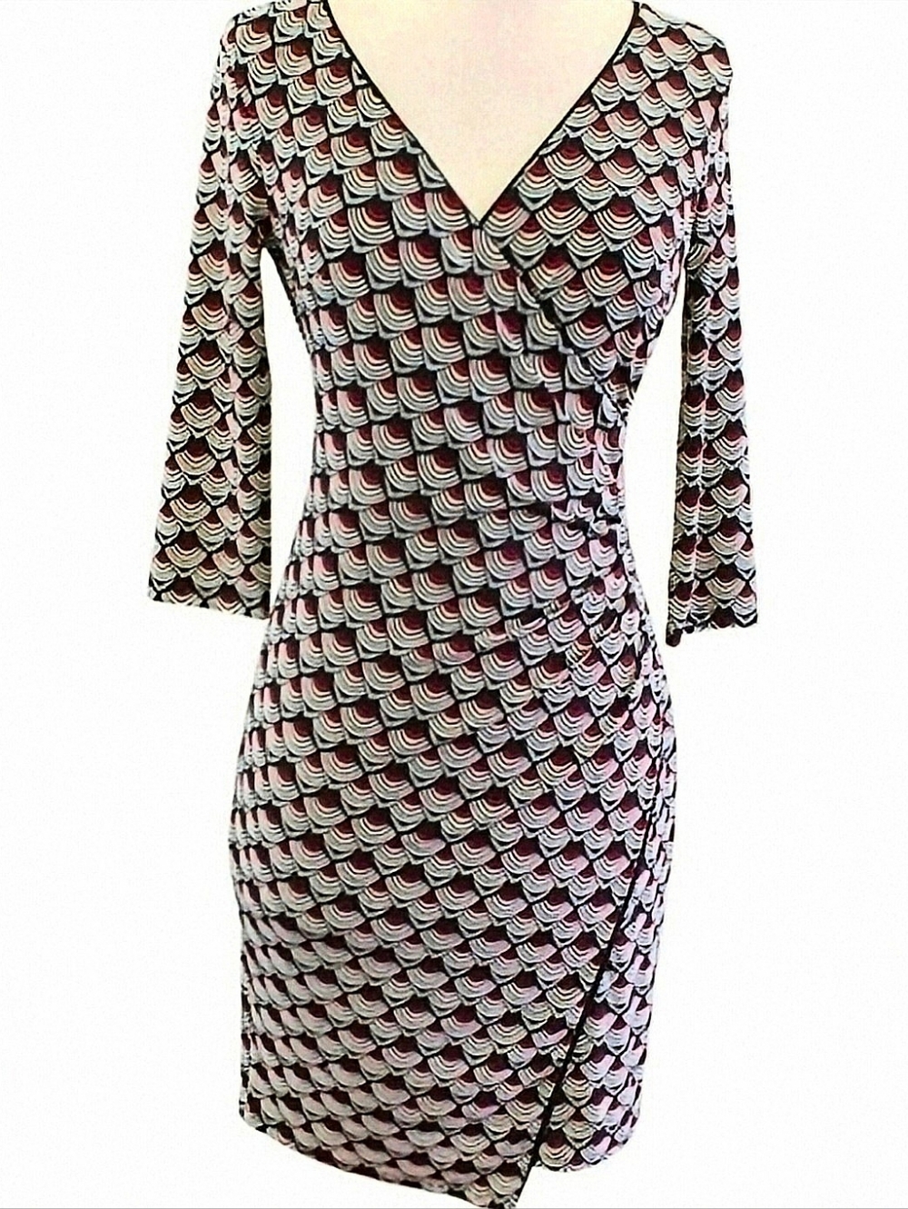WHBM Black White Red Geometric 3/4 Sleeve Faux Wrap Asymetric Hem. Sz. 12